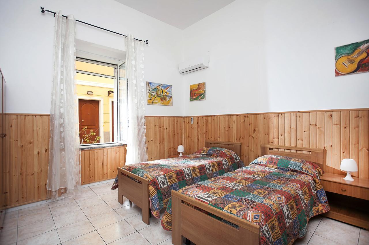 Davi Bed & Breakfast Cagliari Bagian luar foto