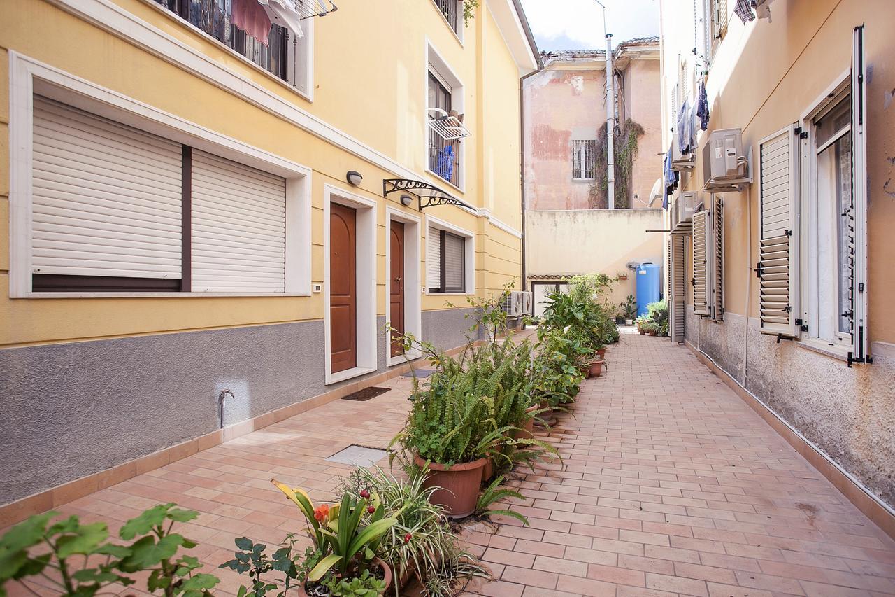 Davi Bed & Breakfast Cagliari Bagian luar foto