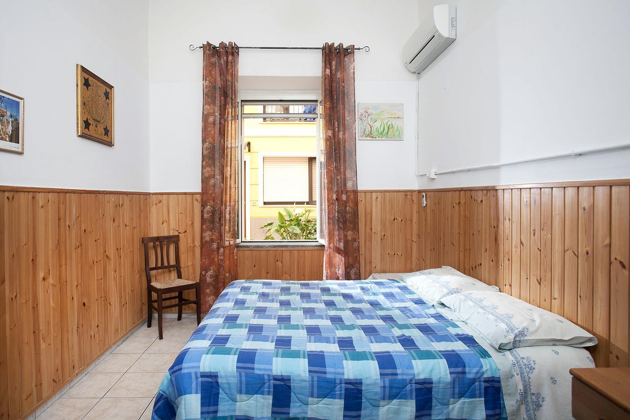 Davi Bed & Breakfast Cagliari Bagian luar foto
