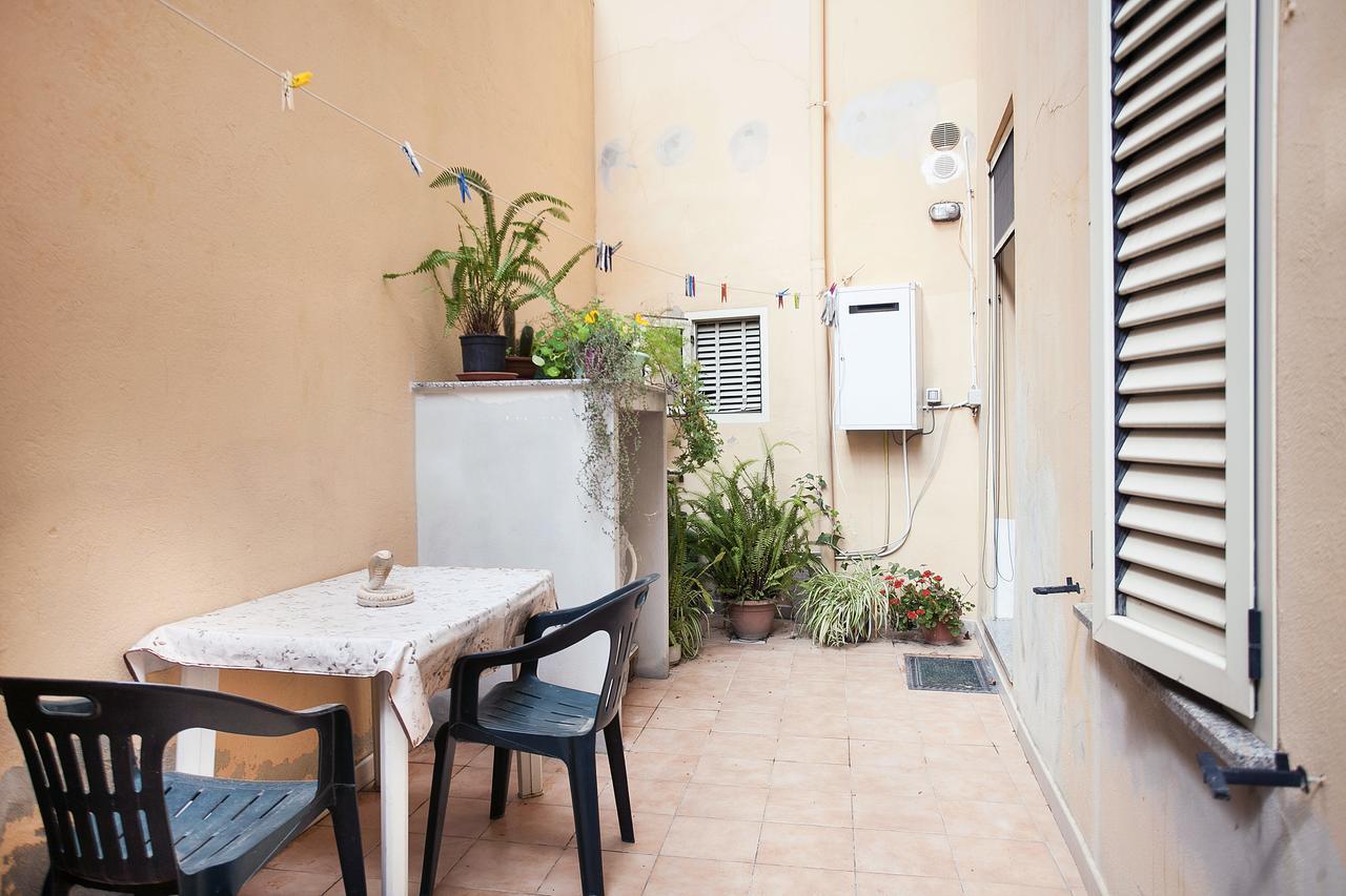 Davi Bed & Breakfast Cagliari Bagian luar foto